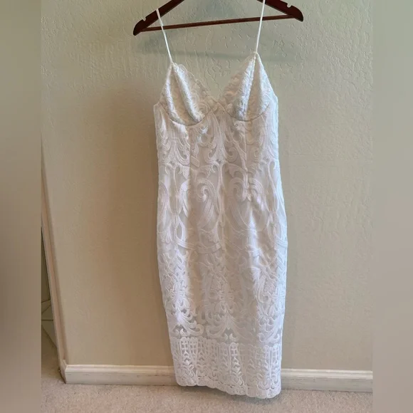 NWT Bardot Gia Lace Dress Ivory white size 6 - Picture 3 of 6